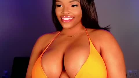 Snapshot of maybabi chatting on 02.24.25 MayBabi online show from 02.24.25