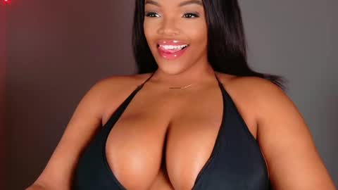 Snapshot of maybabi chatting on 03.04.25 MayBabi online show from 03.04.25