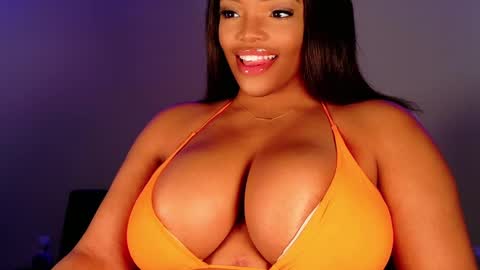 Snapshot of maybabi chatting on 03.11.25 MayBabi online show from 03.11.25