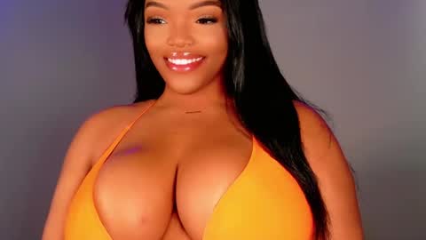 Snapshot of maybabi chatting on 09.24.25 MayBabi online show from 09.24.25