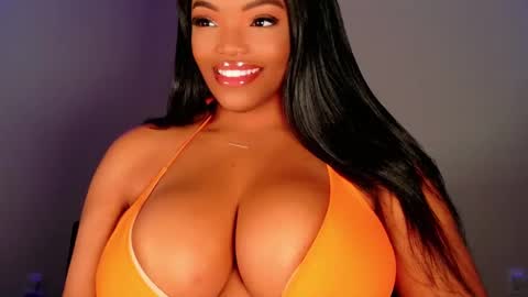 Snapshot of maybabi chatting on 10.06.25 MayBabi online show from 10.06.25