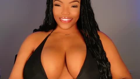 Snapshot of maybabi chatting on 10.31.25 MayBabi online show from 10.31.25