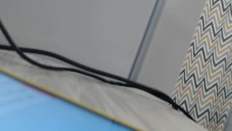 Snapshot of maybe_doll chatting on 04.03.26 maybe_doll online show from 04.03.26