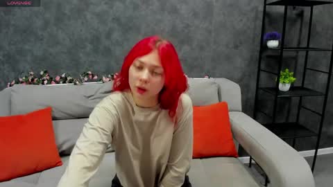 Snapshot of maybe_mia chatting on 04.21.26 Mia GMT2 Mon 3-9 AM Tue 3-9 AM Wed 3-9 AMThur 10 AM - 4 PM Fri 3-9 AM Sat 3-9 AM Sun 3-9 AM. online show from 04.21.26