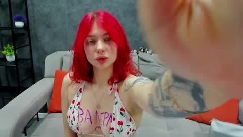 Snapshot of maybe_mia chatting on 04.21.26 Mia GMT2 Mon 3-9 AM Tue 3-9 AM Wed 3-9 AMThur 10 AM - 4 PM Fri 3-9 AM Sat 3-9 AM Sun 3-9 AM. online show from 04.21.26