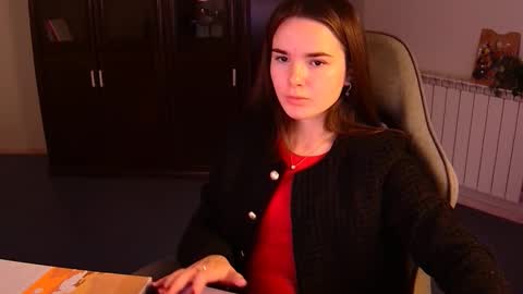 maybloom_ online show from 11.05.25