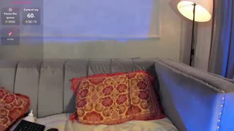 mayevanss online show from 10.30.25