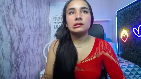 Snapshot of maylin_hornyy19 chatting on 05.07.26 Maylin online show from 05.07.26