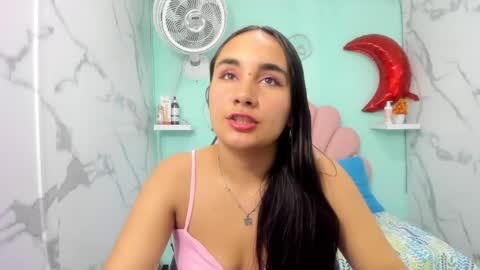 Snapshot of maylin_hornyy19 chatting on 05.28.26 Maylin online show from 05.28.26