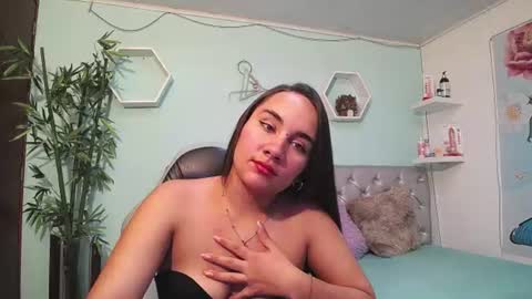 Snapshot of maylin_hornyy19 chatting on 07.04.26 Maylin online show from 07.04.26