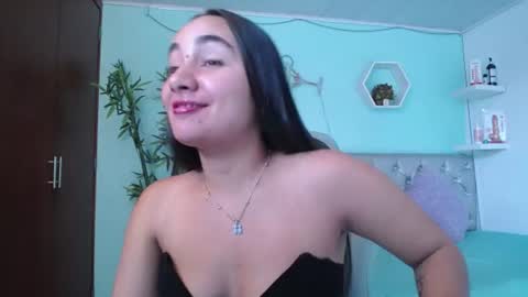 Snapshot of maylin_hornyy19 chatting on 07.15.26 Maylin online show from 07.15.26