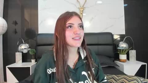 Snapshot of maylinsanchez chatting on 02.22.25 Maylin online show from 02.22.25