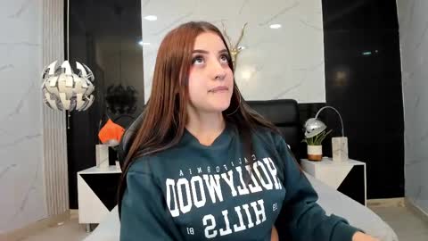 Snapshot of maylinsanchez chatting on 03.01.25 Maylin online show from 03.01.25