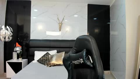 Snapshot of maylinsanchez chatting on 03.04.25 Maylin online show from 03.04.25