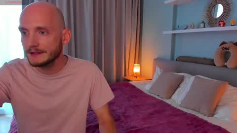 Snapshot of maypeach chatting on 03.08.25 Angie Alex online show from 03.08.25