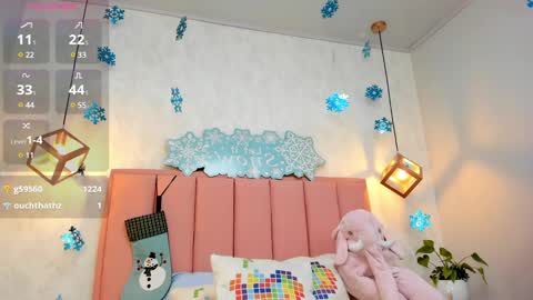 Snapshot of mayroberts chatting on 01.08.25 MAY online show from 01.08.25