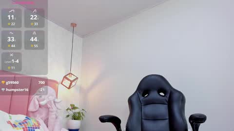 Snapshot of mayroberts chatting on 02.14.25 MAY online show from 02.14.25