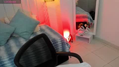 Mayu KIm online show from 11.04.25