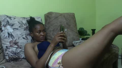 Snapshot of mayumi02 chatting on 03.04.25 mayumi02 online show from 03.04.25