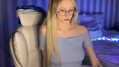 Snapshot of mayvi_cold chatting on 01.15.26 mayvi_cold online show from 01.15.26