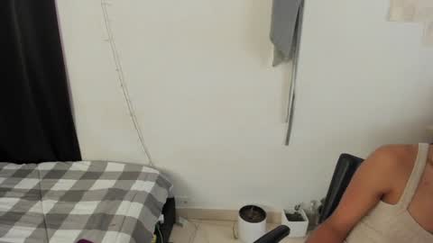 Snapshot of mazikeen_18 chatting on 02.03.25 mazikeen_18 online show from 02.03.25