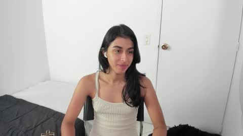 Snapshot of mazikeen_18 chatting on 11.19.25 mazikeen_18 online show from 11.19.25