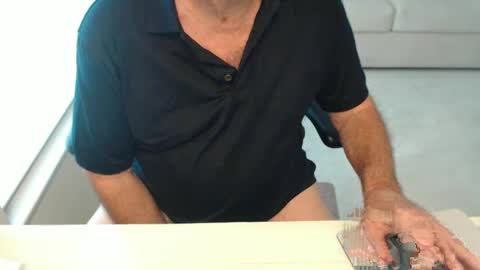 Snapshot of mbeastie chatting on 09.17.25 Beastie online show from 09.17.25