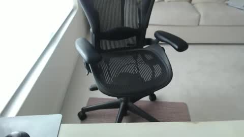 Snapshot of mbeastie chatting on 12.13.25 Beastie online show from 12.13.25