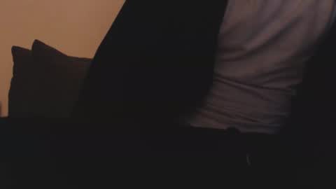 Snapshot of mcmike_es chatting on 12.14.24 Mike online show from 12.14.24