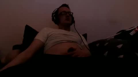 Snapshot of mcmike_es chatting on 02.22.25 Mike online show from 02.22.25