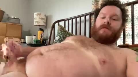 Snapshot of mcrizzle2 chatting on 01.04.25 mcrizzle2 online show from 01.04.25