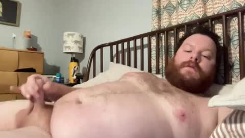 Snapshot of mcrizzle2 chatting on 02.01.25 mcrizzle2 online show from 02.01.25