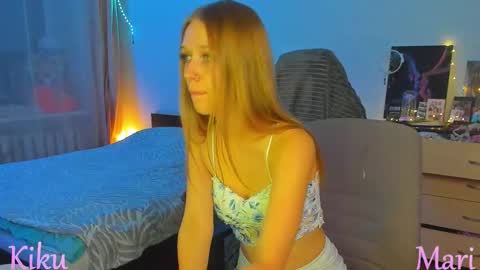 Snapshot of mdaluna chatting on 09.10.25 Kiku online show from 09.10.25