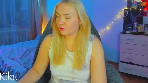 Snapshot of mdaluna chatting on 10.17.25 Kiku online show from 10.17.25