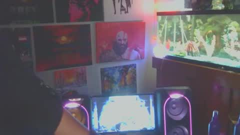 Snapshot of mdtpoker chatting on 10.24.25 Poker online show from 10.24.25