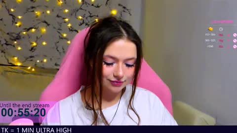 Snapshot of me_hanna chatting on 03.11.25 Hanna online show from 03.11.25