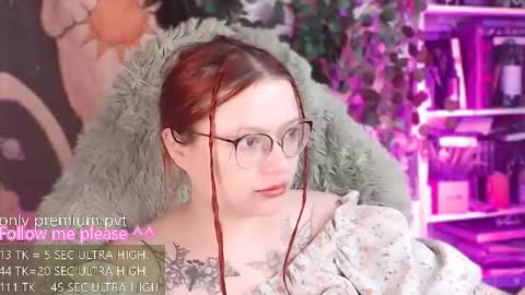 Snapshot of me_hanna chatting on 06.05.26 Hanna online show from 06.05.26