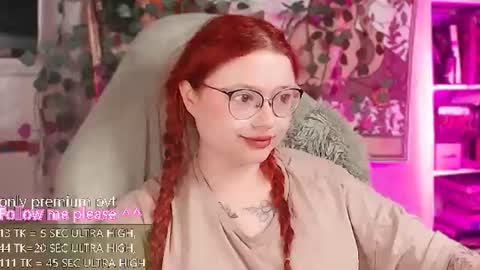 Snapshot of me_hanna chatting on 06.16.26 Hanna online show from 06.16.26