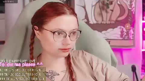 Snapshot of me_hanna chatting on 06.26.26 Hanna online show from 06.26.26