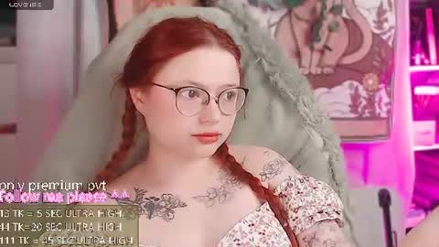 Snapshot of me_hanna chatting on 06.28.26 Hanna online show from 06.28.26