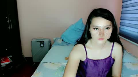 Snapshot of mea_mm19 chatting on 03.08.25 mea_mm19 online show from 03.08.25