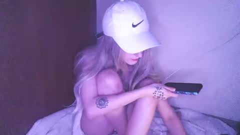 Snapshot of meadowmoon3 chatting on 03.29.26 meadowmoon3 online show from 03.29.26