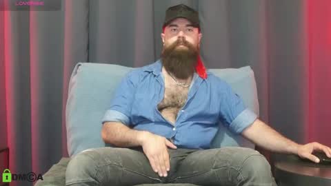 Snapshot of meaty_roll chatting on 04.30.26 Meaty Roll online show from 04.30.26