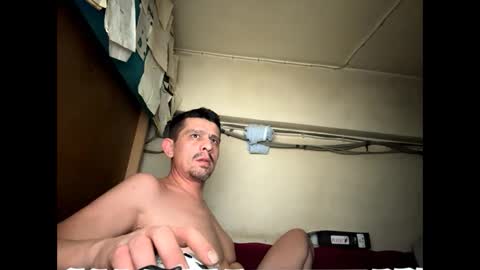 Snapshot of mecera83 chatting on 12.20.24 mecera83 online show from 12.20.24