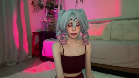 Nicole online show from 05.06.26