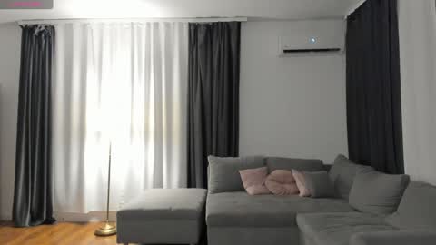 MedussaEyes online show from 01.23.25