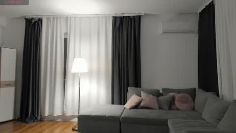 MedussaEyes online show from 02.13.25