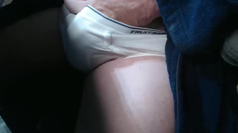 mee9090e900 online show from 09.16.25