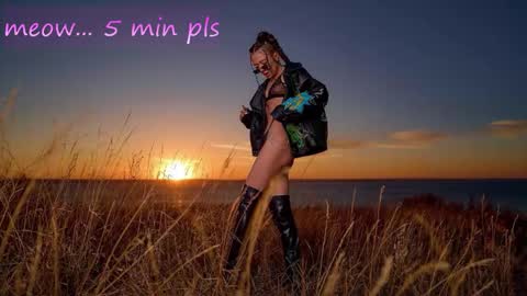 Sweet Meow nonude online show from 11.03.25