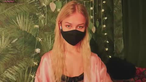 meeeewmeeeeow online show from 12.04.25